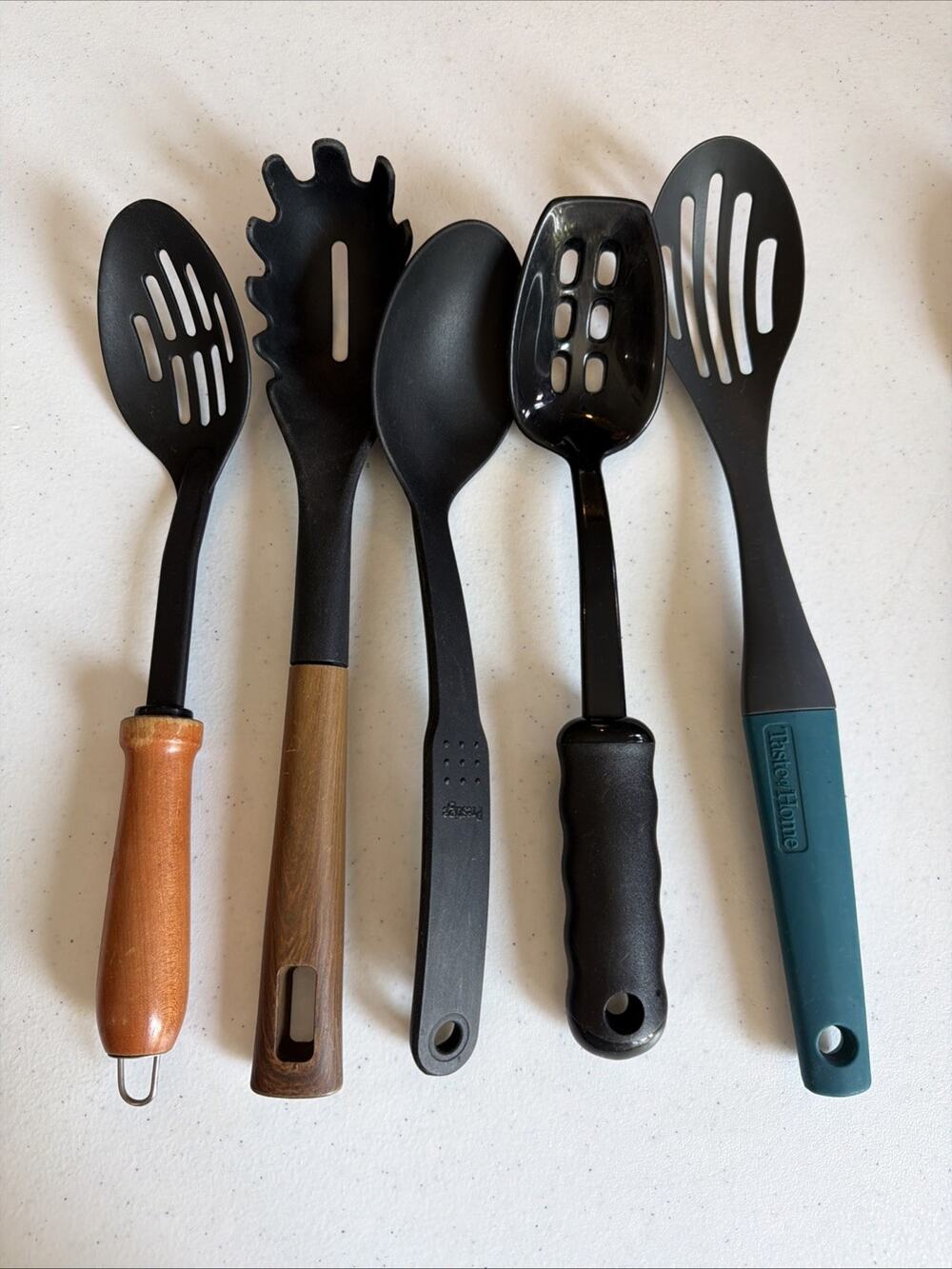 Lot of 5 Black wood thick Plastic Kitchen / Cooking Utensils Serving Spoons